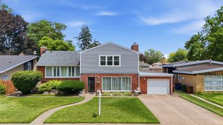 9817 Tulley Avenue, Oak Lawn, IL 60453