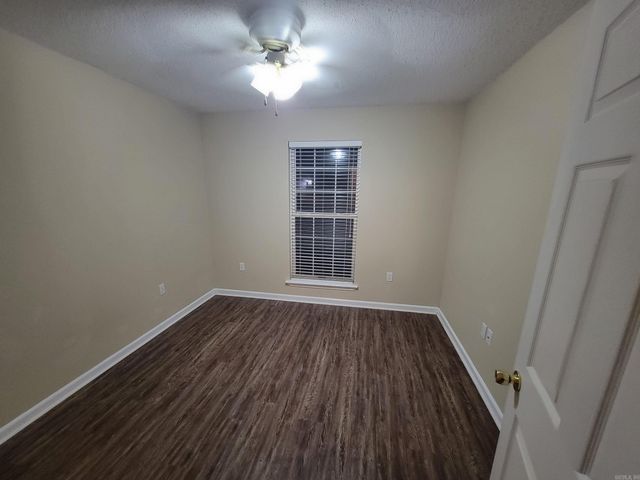 1004 Tori Ln Lane, Beebe, AR 72012