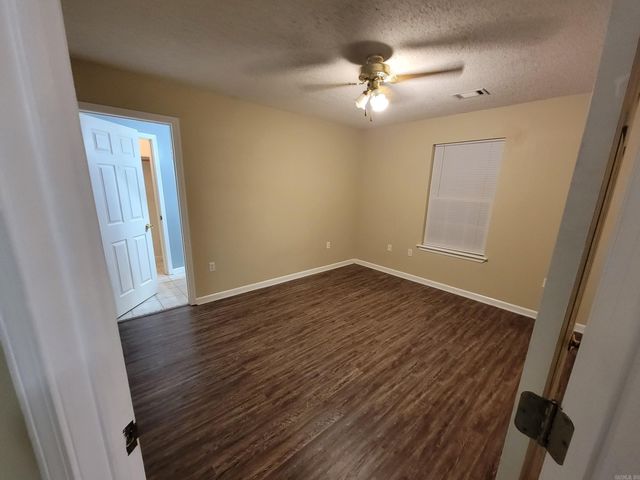 1004 Tori Ln Lane, Beebe, AR 72012