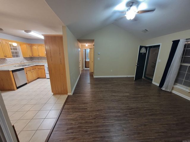 1004 Tori Ln Lane, Beebe, AR 72012