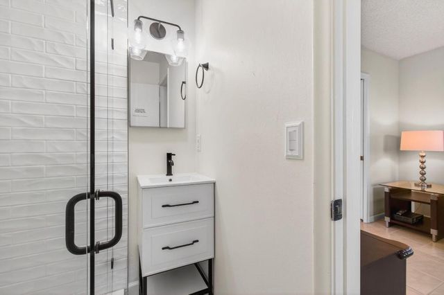 1721 NW 20th Avenue 201, Delray Beach, FL 33445