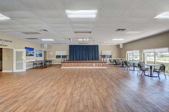 1721 NW 20th Avenue 201, Delray Beach, FL 33445