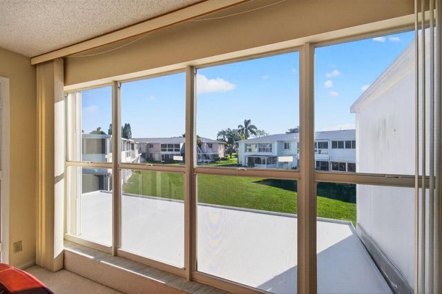 1721 NW 20th Avenue 201, Delray Beach, FL 33445