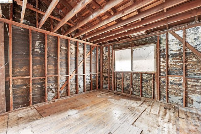 3216 Belmont Way, Alameda, CA 94502