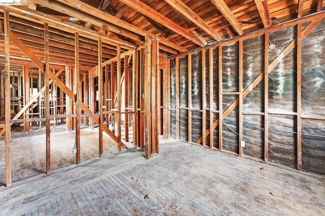 3216 Belmont Way, Alameda, CA 94502