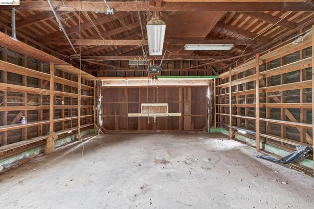 3216 Belmont Way, Alameda, CA 94502