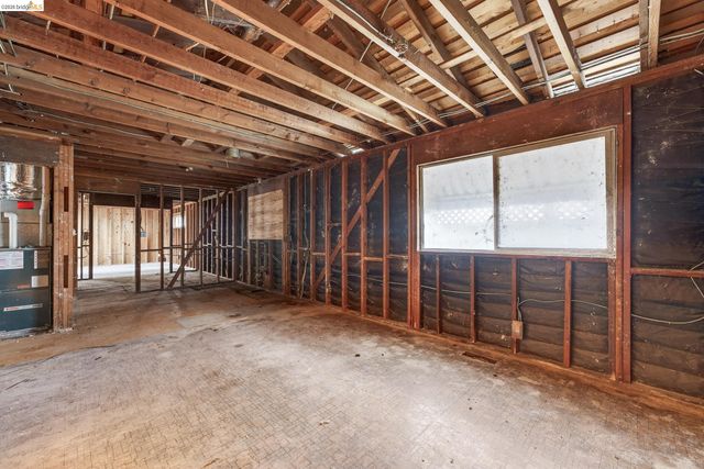 3216 Belmont Way, Alameda, CA 94502