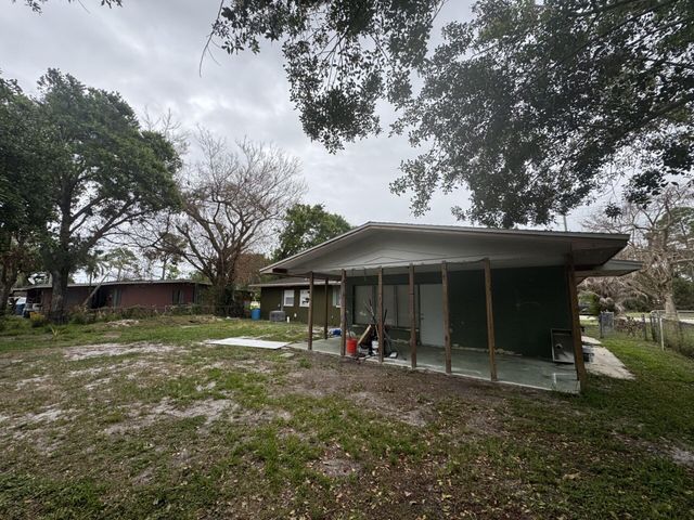 2110 Cortez Boulevard, Fort Pierce, FL 34982