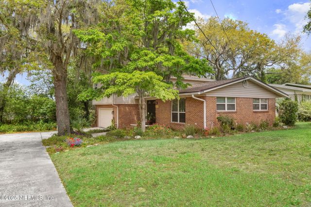 5719 ST ISABEL Drive, Jacksonville, FL 32277