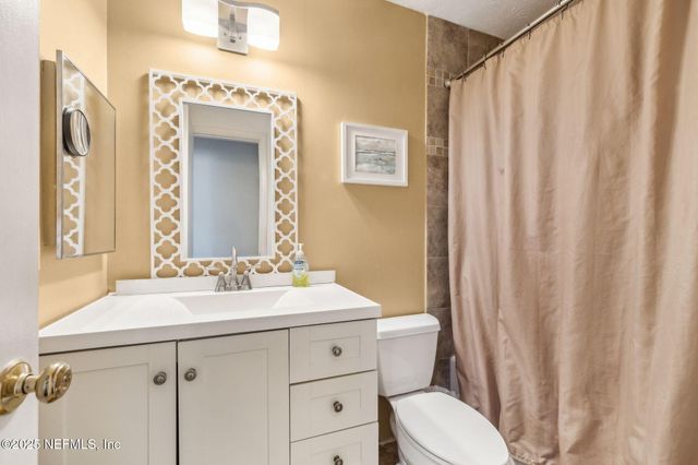 5719 ST ISABEL Drive, Jacksonville, FL 32277