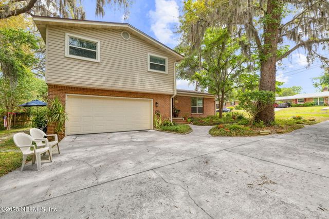 5719 ST ISABEL Drive, Jacksonville, FL 32277