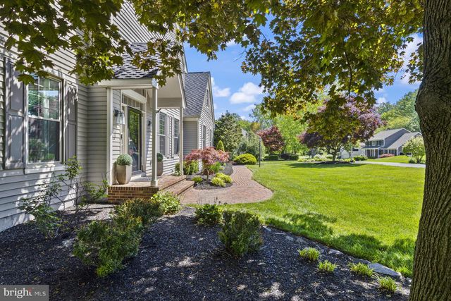 1012 SAINT GEORGES LN, Landenberg, PA 19350