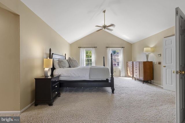 1012 SAINT GEORGES LN, Landenberg, PA 19350