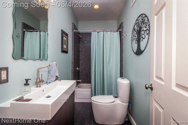 315 Jewett Street, Howell, MI 48843