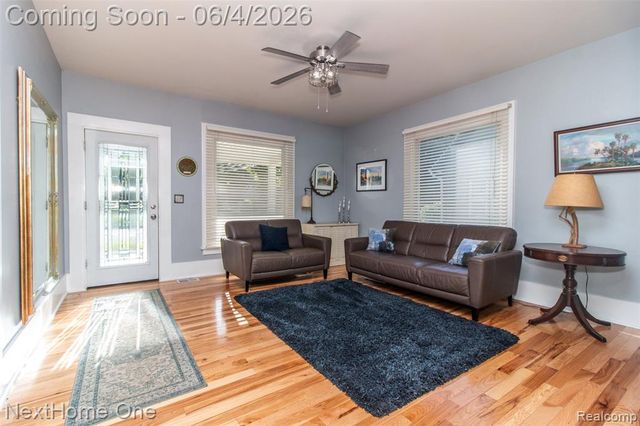315 Jewett Street, Howell, MI 48843