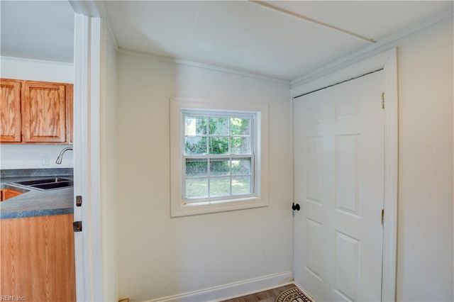 2833 Ryland RD, Hampton, VA 23661