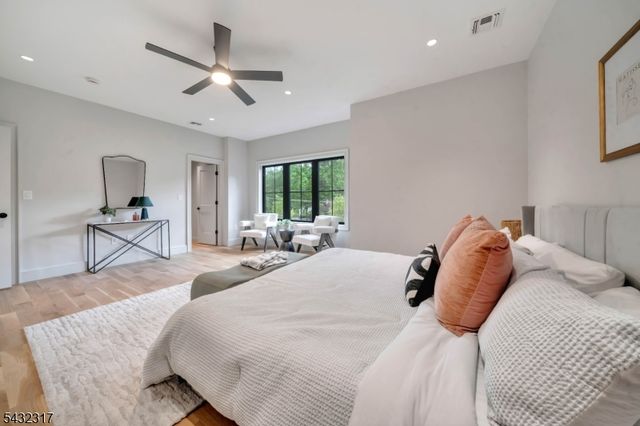 266 Brooklake Rd, Florham Park Boro, NJ 07932
