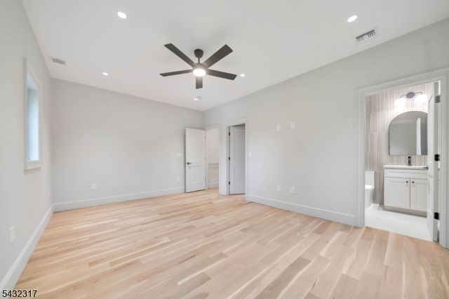 266 Brooklake Rd, Florham Park Boro, NJ 07932