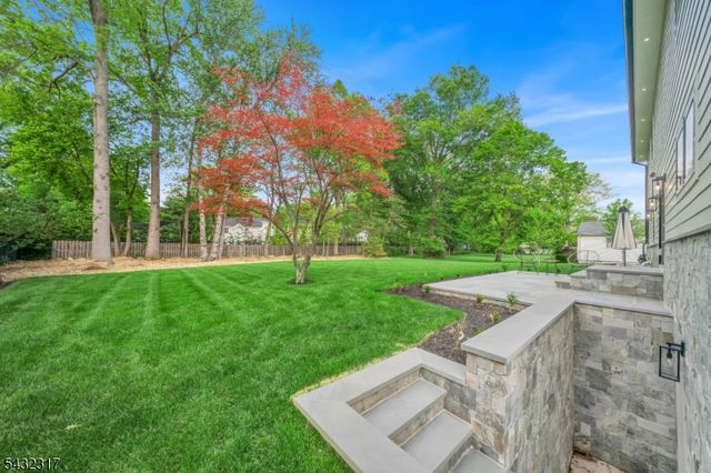 266 Brooklake Rd, Florham Park Boro, NJ 07932