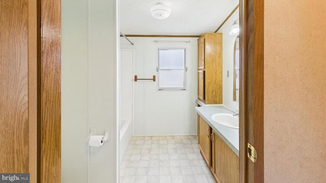 5475 HAMILTON BLVD #7, Allentown, PA 18106