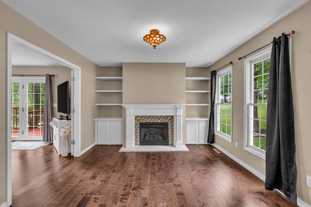 406 Bob White Lane, West Plains, MO 65775