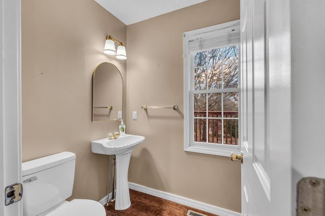 406 Bob White Lane, West Plains, MO 65775