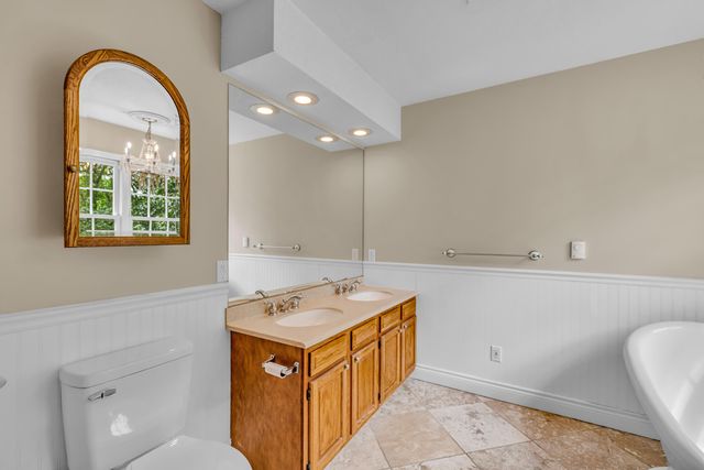 406 Bob White Lane, West Plains, MO 65775