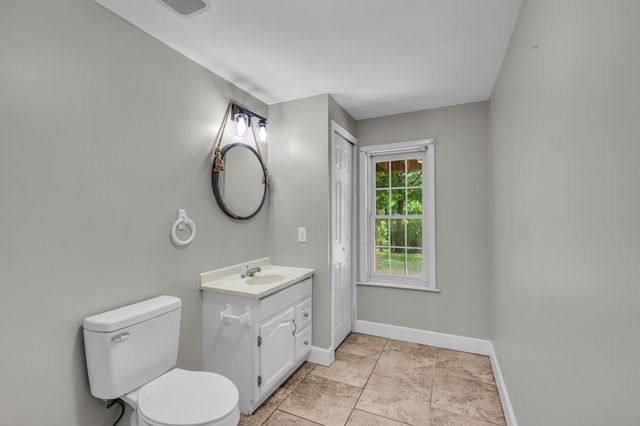 406 Bob White Lane, West Plains, MO 65775