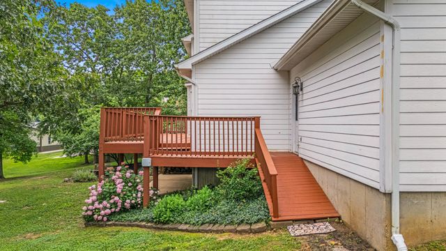 406 Bob White Lane, West Plains, MO 65775