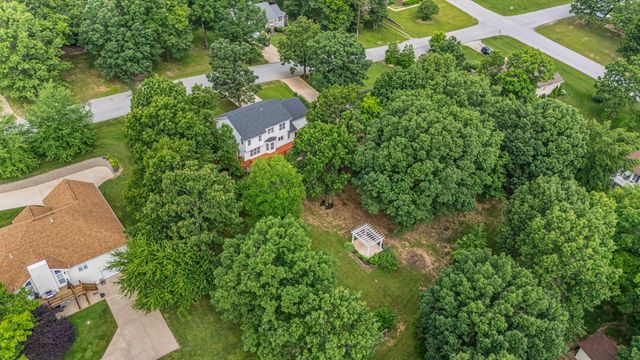 406 Bob White Lane, West Plains, MO 65775