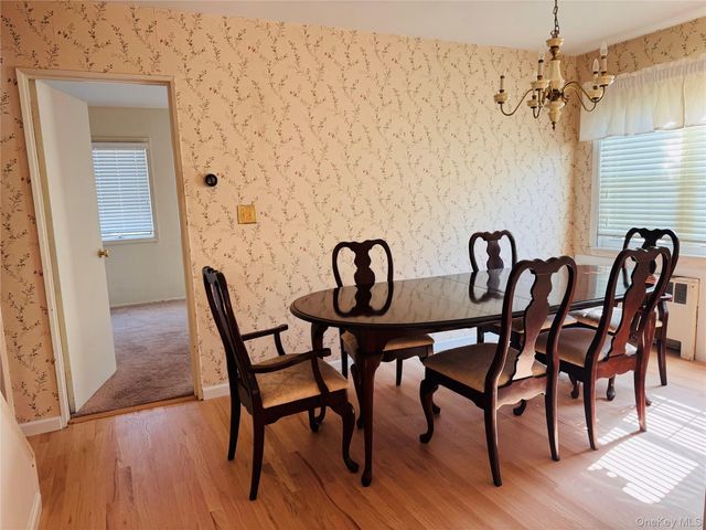 561 Center Dyre Avenue, West Islip, NY 11795