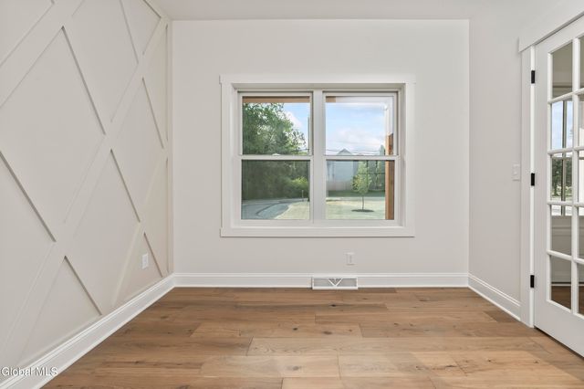 25 Teakwood Drive, Clifton Park, NY 12065