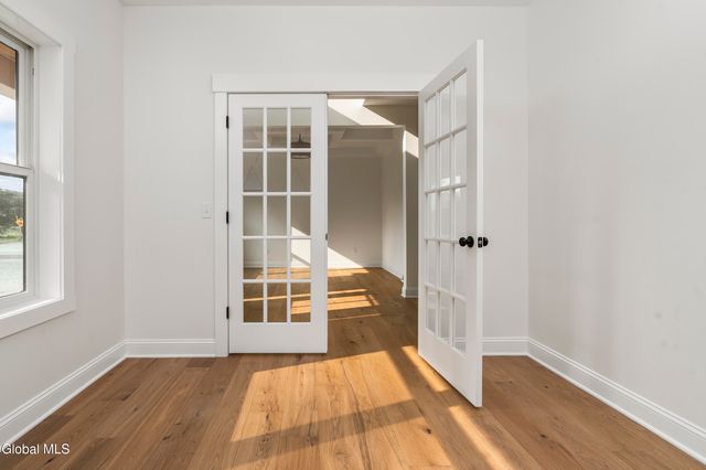 25 Teakwood Drive, Clifton Park, NY 12065