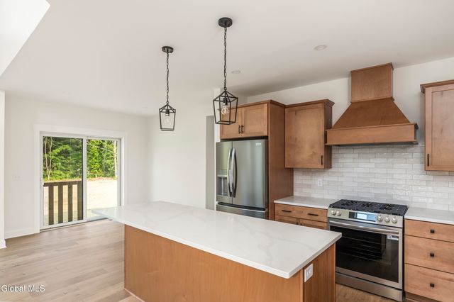 25 Teakwood Drive, Clifton Park, NY 12065