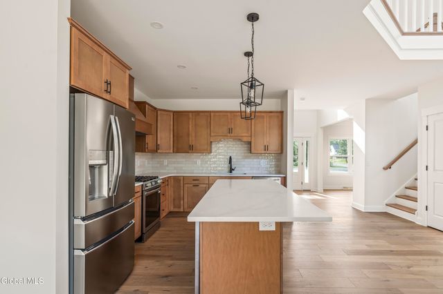 25 Teakwood Drive, Clifton Park, NY 12065