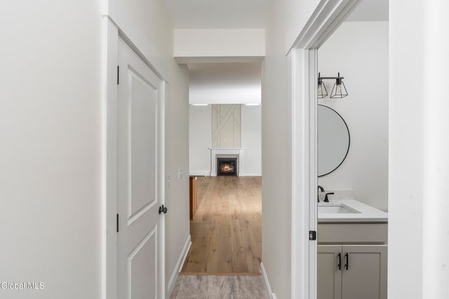 25 Teakwood Drive, Clifton Park, NY 12065