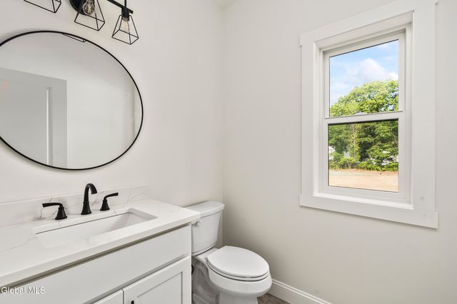 25 Teakwood Drive, Clifton Park, NY 12065