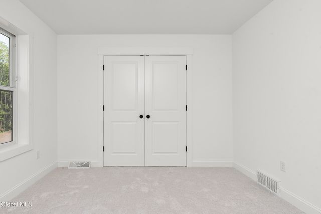 25 Teakwood Drive, Clifton Park, NY 12065