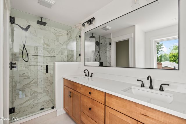 25 Teakwood Drive, Clifton Park, NY 12065