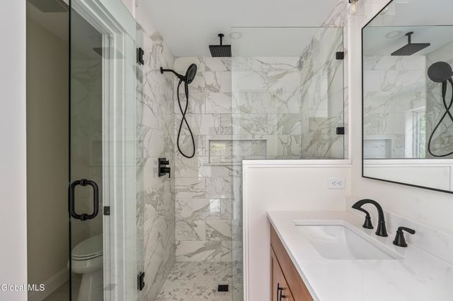 25 Teakwood Drive, Clifton Park, NY 12065