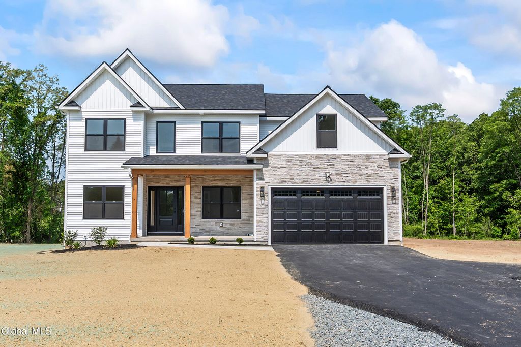 25 Teakwood Drive, Clifton Park, NY 12065