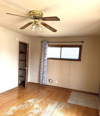 8830 W Acacia STREET, Milwaukee, WI 53224