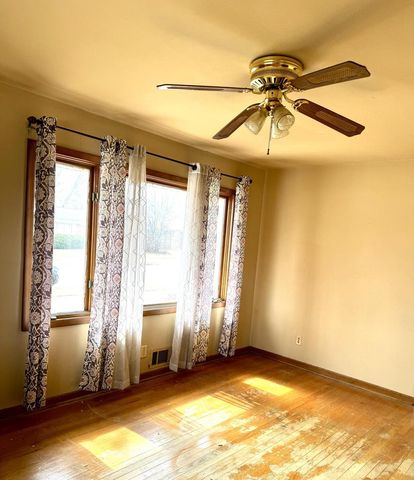 8830 W Acacia STREET, Milwaukee, WI 53224