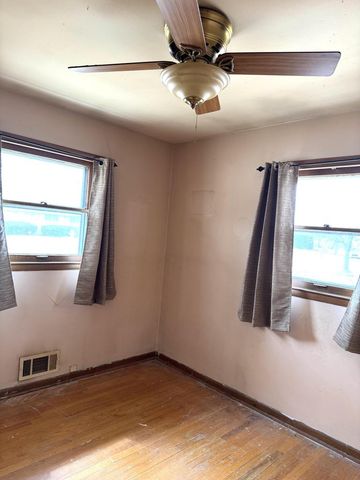 8830 W Acacia STREET, Milwaukee, WI 53224