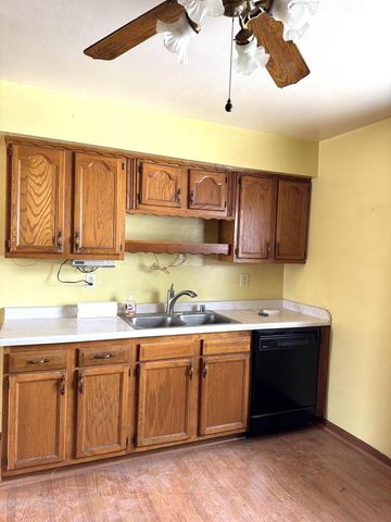 8830 W Acacia STREET, Milwaukee, WI 53224