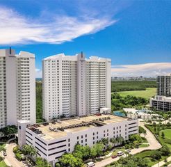 15051 Royal Oaks Lane 202, North Miami, FL 33181