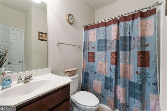2748 Village Park Drive E, Ellenwood, GA 30294