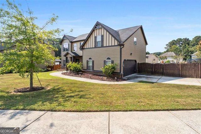 2748 Village Park Drive E, Ellenwood, GA 30294