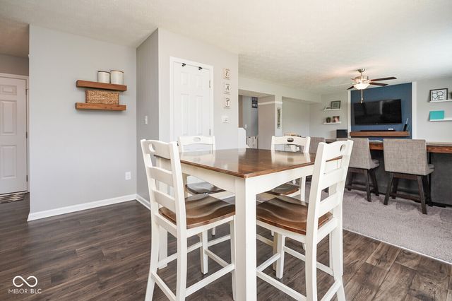 437 Thunderwood Drive, Greenfield, IN 46140