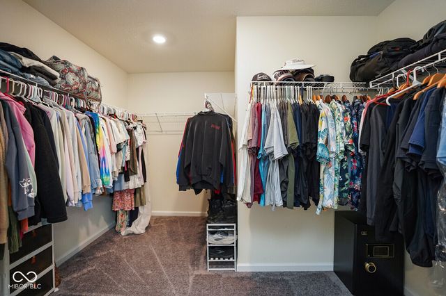437 Thunderwood Drive, Greenfield, IN 46140